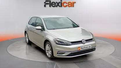 Usado VW Golf VII Advance 116 CV (85 kW) 2019 Gris Familiar