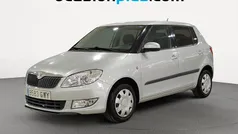 Gris plata Usado 2010 Skoda Fabia Utilitario | 5390 € (Precio justo)