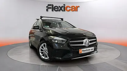 Usado Mercedes B200 163 CV (119 kW) 2021 Negro Monovolumen