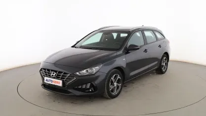 Usado Hyundai i30 136 CV (100 kW) 2021 Gris Familiar