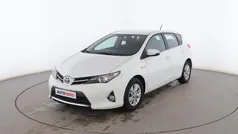 Blanco Usado 2014 Toyota Auris Hybrid Active Utilitario | 12.299 € (Precio justo)