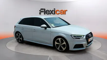 Usado Audi A3 Premium 116 CV (85 kW) 2018 Blanco Berlina