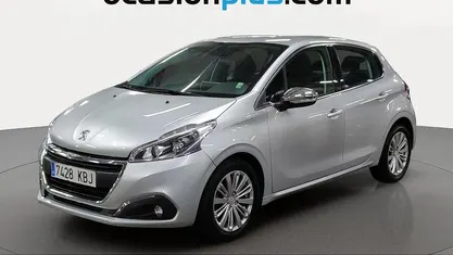 Usado Peugeot 208 Allure 110 CV (80 kW) 2017 Gris Utilitario