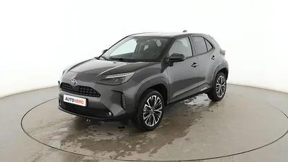 Usado Toyota Yaris Cross Style 116 CV (85 kW) 2022 Gris SUV