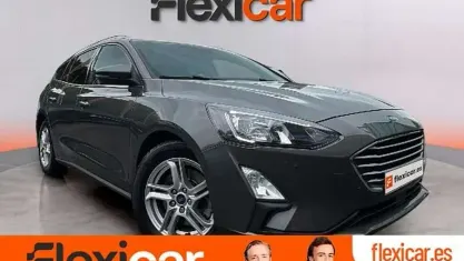 Usado Ford Focus Trend+ 120 CV (88 kW) 2020 Gris Utilitario