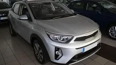 Gris Usado 2024 Kia Stonic SUV | 19.050 € (Precio justo)