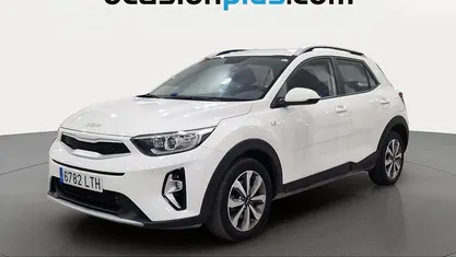 Blanco Usado 2021 Kia Stonic SUV | 12.355 € (Buen precio)