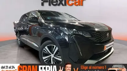 Usado Peugeot 5008 Active 136 CV (100 kW) 2024 Gris SUV