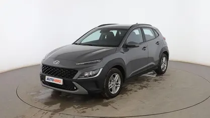 Usado Hyundai Kona 120 CV (88 kW) 2022 Gris SUV