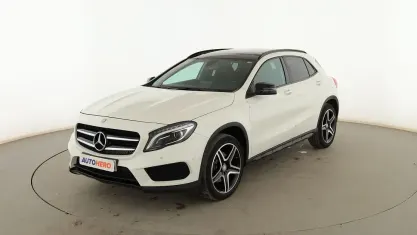 Usado Mercedes GLA220 AMG line 177 CV (130 kW) 2016 Blanco SUV