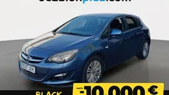 Usado 2015 Opel Astra Selective Utilitario | 8700 € (Buen precio)