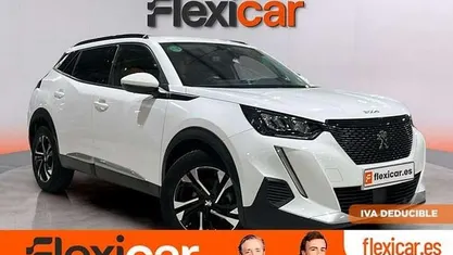Usado Peugeot 2008 Allure 110 CV (80 kW) 2021 Blanco SUV