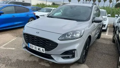 Usado Ford Kuga ST-Line X 190 CV (139 kW) 2023 Gris SUV