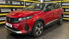 Rojo Usado 2021 Peugeot 5008 GT Monovolumen | 22.900 € (Precio justo)