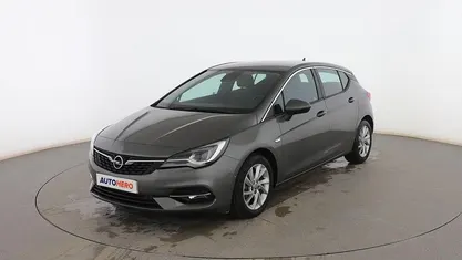 Usado Opel Astra Business 145 CV (106 kW) 2020 Gris Berlina