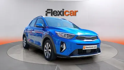 Usado Kia Stonic 101 CV (74 kW) 2024 Azul SUV