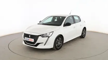 Usado Peugeot 208 Active 101 CV (74 kW) 2022 Blanco Utilitario