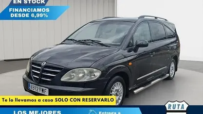 Usado Ssangyong (KGM) Rodius 165 CV (121 kW) 2007 Blanco Monovolumen