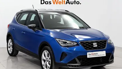 Usado Seat Arona FR 115 CV (84 kW) 2024 Azul SUV