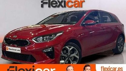 Usado Kia Ceed 120 CV (88 kW) 2019 Rojo Utilitario