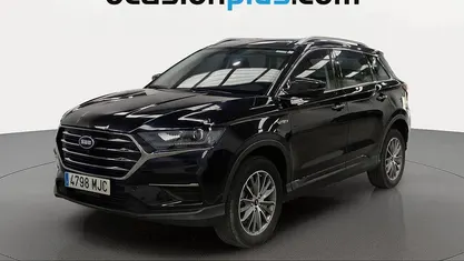 Käytetty SWM G01 131 HP (96 kW) 2023 Musta Katumaasturi
