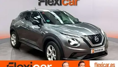 Usado Nissan Juke Acenta 114 CV (83 kW) 2021 Gris SUV