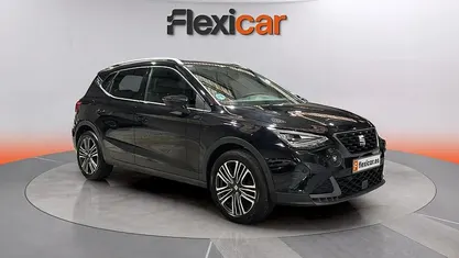 Usado Seat Arona FR 110 CV (80 kW) 2024 Negro SUV