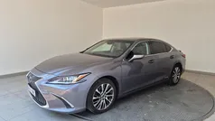 Gris Usado 2019 Lexus ES300H Business Edition Berlina | 23.500 €