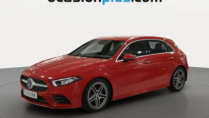 Usado Mercedes A180 AMG 116 CV (85 kW) 2018 Rojo Utilitario