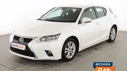 Usado Lexus CT200h 136 CV (100 kW) 2016 Blanco Berlina
