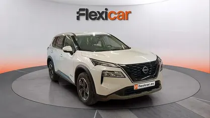 Käytetty Nissan X-Trail Acenta 213 HP (156 kW) 2025 Valkoinen Katumaasturi