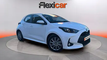 Usado Toyota Yaris Hybrid Active 116 CV (85 kW) 2023 Utilitario