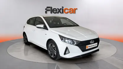 Usado Hyundai i20 101 CV (74 kW) 2021 Blanco Utilitario