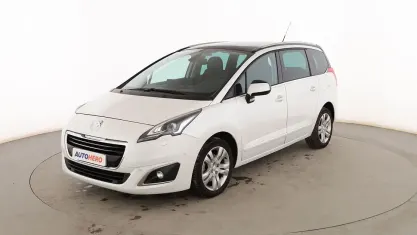 Usado Peugeot 5008 Allure 150 CV (110 kW) 2015 Blanco Monovolumen