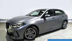 Gris Usado 2024 BMW 118 Comfort Edition Utilitario | 31.500 € (Precio justo)