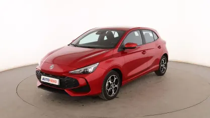 Usado MG MG3 116 CV (85 kW) 2025 Rojo Utilitario
