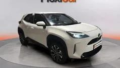 Blanco Usado 2024 Toyota Yaris Hybrid Active | 19.490 € (Buen precio)