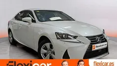 Blanco Usado 2019 Lexus IS300h Sport Line Berlina | 26.790 € (Precio justo)
