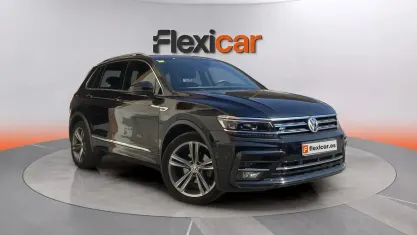 Usado VW Tiguan Sportline 150 CV (110 kW) 2018 Negro SUV