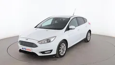 Blanco Usado 2014 Ford Focus Titanium Berlina | 9099 € (Precio justo)