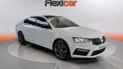 Blanco Usado 2018 Skoda Octavia RS Utilitario | 23.590 € (Precio justo)