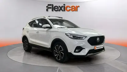 Usado MG ZS Luxury 111 CV (81 kW) 2023 Blanco SUV