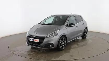 Usado Peugeot 208 GT-line 110 CV (80 kW) 2019 Gris Utilitario