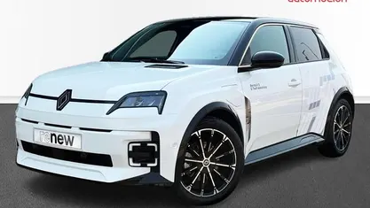 Blanco Usado 2024 Renault R5 Iconic Utilitario | 29.300 € (Precio justo)