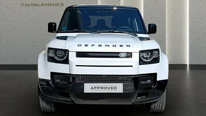Blanco metalizado Usado 2023 Land Rover Defender SE Dynamic SUV | 77.700 € (Precio justo)