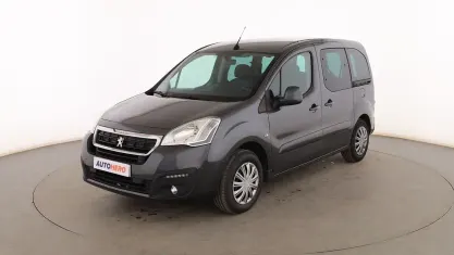 Usado Peugeot TePee Active 120 CV (88 kW) 2016 Gris Monovolumen