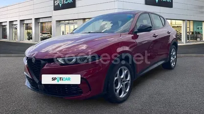 Rojo Usado 2022 Alfa Romeo Tonale Sprint SUV | 24.400 € (Buen precio)