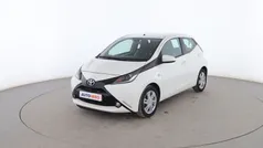 Blanco Usado 2016 Toyota Aygo X-play Utilitario | 10.099 € (Precio justo)