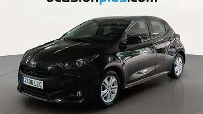 Usado Toyota Yaris Hybrid Active 116 CV (85 kW) 2020 Utilitario