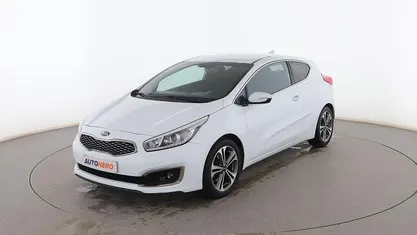 Usado Kia ProCeed 120 CV (88 kW) 2017 Blanco Utilitario